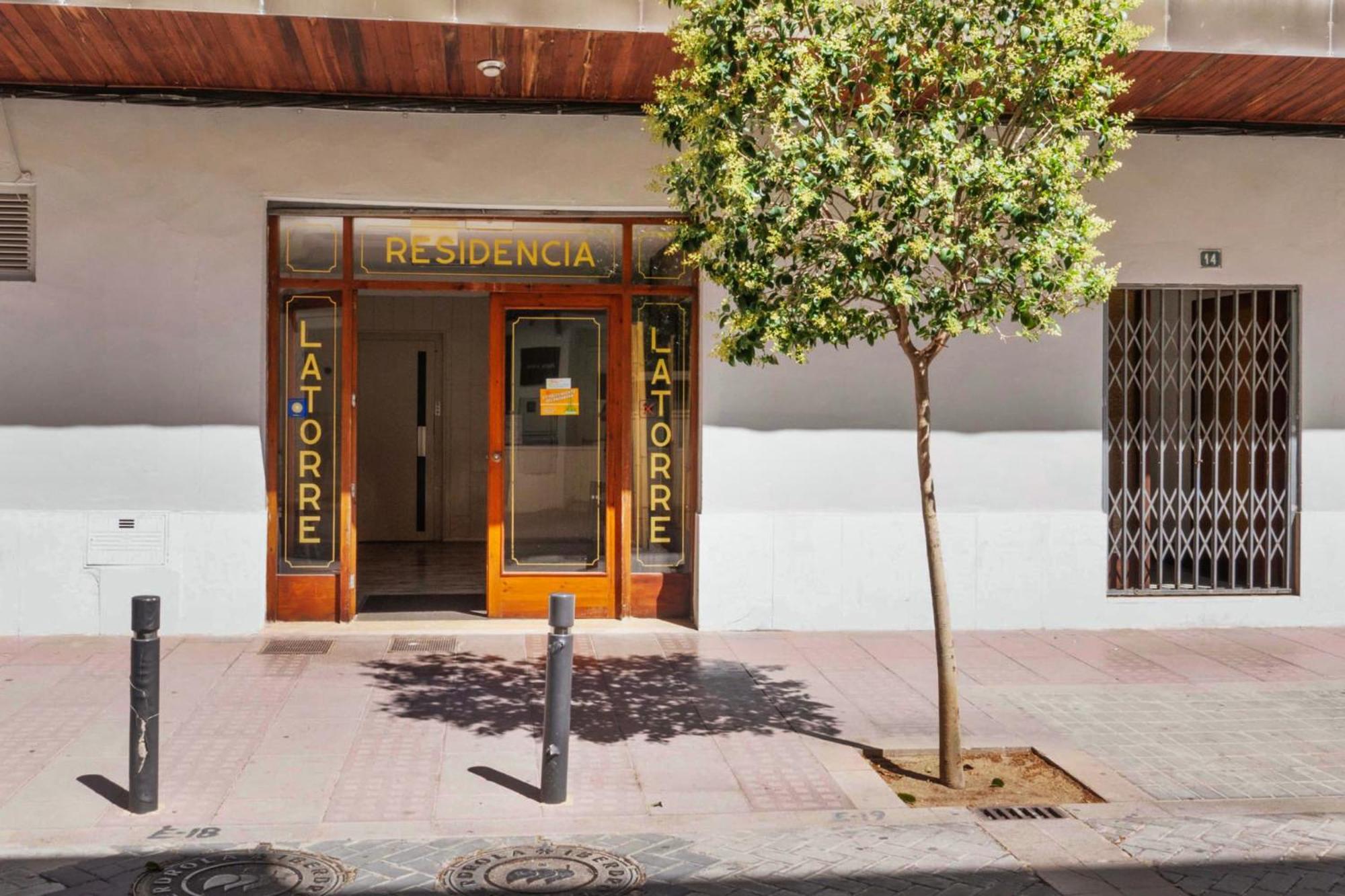 Hostal La Torre Benicàssim Exterior foto